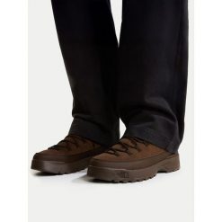 Trekkingi The North Face. Brązowe botki sznurowane The North Face, bez wzorów, bez obcasa, bez zapięcia. Za 649.99 zł.
