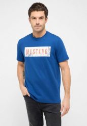 Męski T-Shirt Mustang Style Austin Navy Peony 1016274 5445. Niebieskie t-shirty Mustang, m, bez wzorów, bez kołnierzyka, bez ramiączek. Za 69.99 zł.
