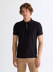 MĘSKA KOSZULKA WRANGLER POLO SHIRT BLACK 112378482. Czarne koszulki polo Wrangler, m, bez wzorów, bez kołnierzyka, bez ramiączek. Za 89.99 zł.