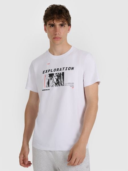 4F T-shirt regular z nadrukiem męski - biały S. Białe t-shirty 4F, m, bez wzorów, z bawełny, bez kołnierzyka, bez ramiączek. W wyprzedaży za 49.99 zł.