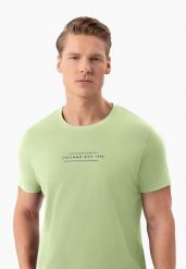 T-shirt z bawełny T-QUARTZ. T-shirty Volcano, m, bez wzorów, z bawełny, bez kołnierzyka, bez ramiączek. Za 59.99 zł.