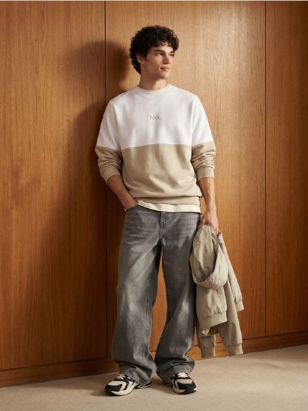 Bluza crewneck z domieszką bawełny - biały. Białe bluzy bez kaptura Sinsay, l, bez wzorów, z bawełny, bez kaptura. Za 49.99 zł.