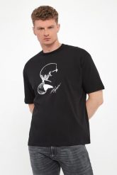 T-shirt męski z haftem KARL LAGERFELD. T-shirty KARL LAGERFELD, m, bez wzorów, bez kołnierzyka, bez ramiączek. Za 399.00 zł.