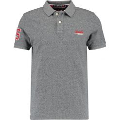 Superdry CLASSIC Koszulka polo grey grit. Koszulki polo marki Superdry, z bawełny, polo. Za 189.00 zł.