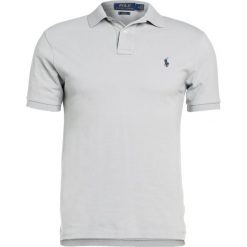 Polo Ralph Lauren SLIM FIT Koszulka polo silver smoke. Koszulki polo Polo Ralph Lauren. W wyprzedaży za 246.35 zł.