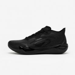 Buty do koszykówki unisex Canaveral 900. Czarne buty do koszykówki KIPSTA, bez zapięcia, do koszykówki. Za 399.99 zł.