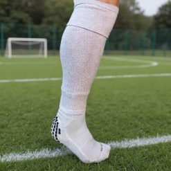 Getry piłkarskie białe skarpety bez stóp 42-47. Białe skarpety YAKIMASPORT, bez wzorów. Za 19.99 zł.