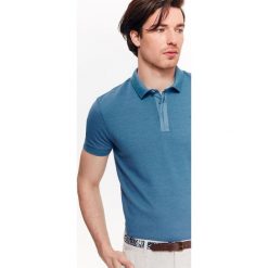 T-SHIRT POLO MĘSKI Z TKANINOWYM KOŁNIERZEM. Koszulki polo marki TOP SECRET. W wyprzedaży za 49.99 zł.