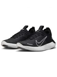 Nike Buty "Free RN NN" w kolorze czarno-białym do biegania rozmiar: 43. Białe buty do biegania Nike, bez wzorów, do biegania. Za 420.22 zł.