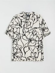 Koszula z wiskozą ze wzorem abstrakcyjnym - kremowy. Białe koszule Sinsay, l, bez wzorów, z wiskozy, bez kołnierzyka, bez ramiączek. Za 49.99 zł.