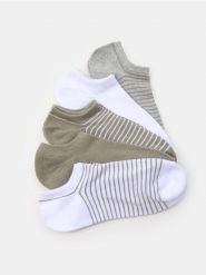 Skarpetki 5 pack - zielony. Zielone skarpety Sinsay, bez wzorów. Za 15.99 zł.