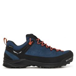 Trekkingi Salewa. Niebieskie buty trekkingowe Salewa, bez wzorów, bez zapięcia. Za 869.99 zł.