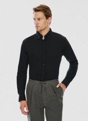 PAKO LORENTE – Czarna bawełniana koszula męska. Czarne koszule Pako Lorente, m, bez wzorów, z bawełny, bez kołnierzyka, bez ramiączek. Za 199.99 zł.