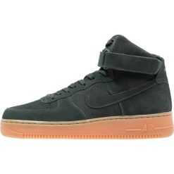 Nike Sportswear AIR FORCE 1 HIGH 07 LV8 SUEDE Tenisówki i Trampki wysokie outdoor green/med brown/ivory. Trampki marki Nike Sportswear. W wyprzedaży za 304.85 zł.