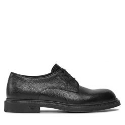Półbuty Emporio Armani. Czarne eleganckie półbuty Emporio Armani, bez wzorów, bez obcasa, bez zapięcia. Za 929.99 zł.