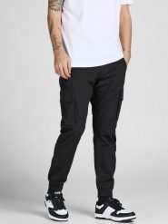 Jack & Jones Bojówki "Paul" w kolorze czarnym rozmiar: W27/L32. Czarne joggery i bojówki Jack & Jones, l, bez wzorów, z bawełny. Za 130.81 zł.