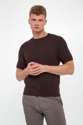 T-shirt męski dzianinowy EMPORIO ARMANI. T-shirty Emporio Armani, l, bez wzorów, z dzianiny, bez kołnierzyka, bez ramiączek. Za 819.00 zł.