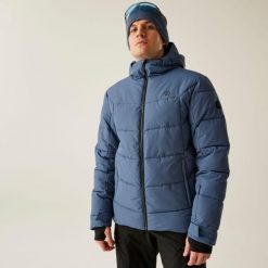 Kurtka narciarska męska z membraną Camber II Dare 2b. Niebieskie kurtki narciarskie i snowboardowe Dare 2B, m, bez wzorów, z tkaniny, narciarskie. W wyprzedaży za 499.99 zł.