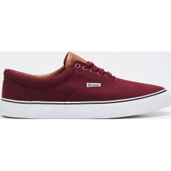 Trampki - Bordowy. Trampki marki Cropp. Za 89.99 zł.
