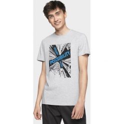 T-shirt męski TSM005 - chłodny jasny szary melanż. Szare t-shirty 4F, m, bez wzorów, bez kołnierzyka, bez ramiączek. W wyprzedaży za 49.99 zł.