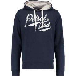 Petrol Industries Bluza z kapturem deep navy. Bluzy z kapturem marki Petrol Industries, m, z bawełny, z kapturem. Za 129.00 zł.