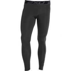 2XU ACCELERATE COMPRESSION Legginsy duffel camo/nero. Spodnie treningowe długie marki 2XU, z elastanu. W wyprzedaży za 356.30 zł.