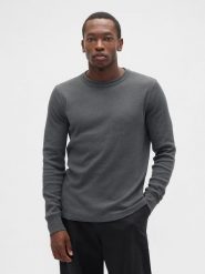 GAP Sweter w kolorze ciemnoszarym rozmiar: XXL. Szare swetry nierozpinane GAP, xxl, bez wzorów, z bawełny, bez kołnierzyka, bez ramiączek. Za 57.60 zł.