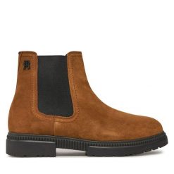Sztyblety Tommy Hilfiger. Brązowe botki sznurowane Tommy Hilfiger, bez wzorów, bez obcasa, bez zapięcia. Za 899.99 zł.