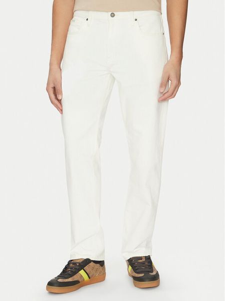 Guess Jeans Jeansy M5GA1B D5OC1 Kremowy Straight Fit. Białe jeansy Guess Jeans, m. Za 190.99 zł.