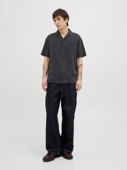 Jack & Jones Koszula "Luke" w kolorze czarnym rozmiar: XL. Czarne koszule Jack & Jones, xl, bez wzorów, z bawełny, bez kołnierzyka, bez ramiączek. Za 88.02 zł.