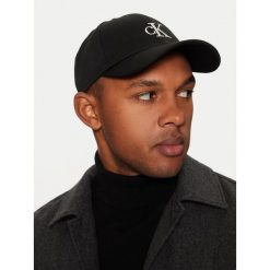 Czapka z daszkiem Calvin Klein. Czarne czapki z daszkiem CALVIN KLEIN, bez wzorów. Za 99.99 zł.
