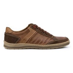 KOMODO Półbuty męskie ze skóry Polskie 236K brązowe. Brązowe eleganckie półbuty bez wzorów, z materiału, bez obcasa, bez zapięcia. Za 367.89 zł.