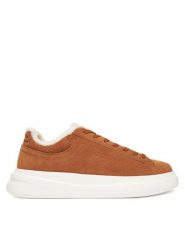 Guess Sneakersy FMFBAN LEP12 Brązowy. Brązowe buty sportowe casual Guess, z aplikacjami, ze skóry, bez zapięcia. Za 449.99 zł.