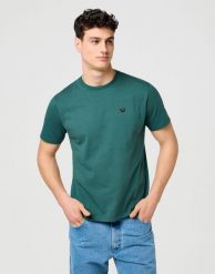 MĘSKA KOSZULKA WRANGLER SIGN OFF TEE BISTRO GREEN 112371479. Zielone t-shirty Wrangler, l, bez wzorów, bez kołnierzyka, bez ramiączek. Za 79.99 zł.