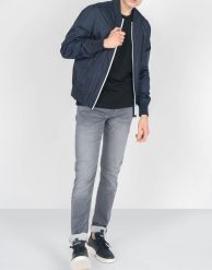 Invicta Kurtka "Bomber" | 4431804 | Mężczyzna | Biały, Granatowy. Białe kurtki Invicta, m, bez wzorów, z poliamidu, bez kaptura. W wyprzedaży za 299.00 zł.