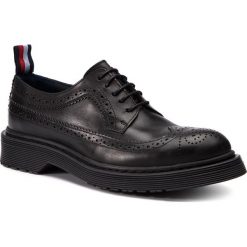 Półbuty TOMMY HILFIGER - Elevated Smooth Leather Brogue FM0FM02217 Black 990. Eleganckie półbuty marki Tommy Hilfiger. Za 899.00 zł.