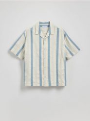 Koszula comfort fit - jasnoniebieski. Niebieskie koszule Reserved, l, bez wzorów, z bawełny, bez kołnierzyka, bez ramiączek. Za 129.99 zł.