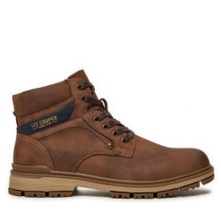 Kozaki Lee Cooper. Brązowe kozaki Lee Cooper, bez wzorów, bez obcasa, bez zapięcia. Za 279.99 zł.