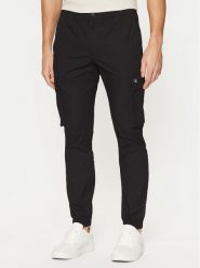 Calvin Klein Jeans Joggery J30J327614 Czarny Skinny Fit. Czarne joggery i bojówki Calvin Klein Jeans, m, bez wzorów, z bawełny. Za 349.99 zł.