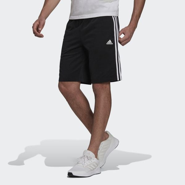 Spodenki rozgrzewające z 3 paskami adidas Essentials. Białe szorty Adidas, s, bez wzorów, sportowe. Za 111.00 zł.