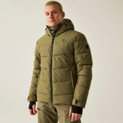 Kurtka narciarska męska z membraną Camber II Dare 2b. Zielone kurtki narciarskie i snowboardowe Dare 2B, m, bez wzorów, z tkaniny, narciarskie. W wyprzedaży za 499.99 zł.