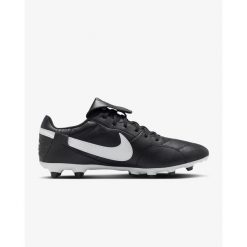 Buty piłkarskie Nike The Premier III FG. Czarne buty do biegania Nike, bez wzorów, bez zapięcia, do biegania. Za 400.99 zł.