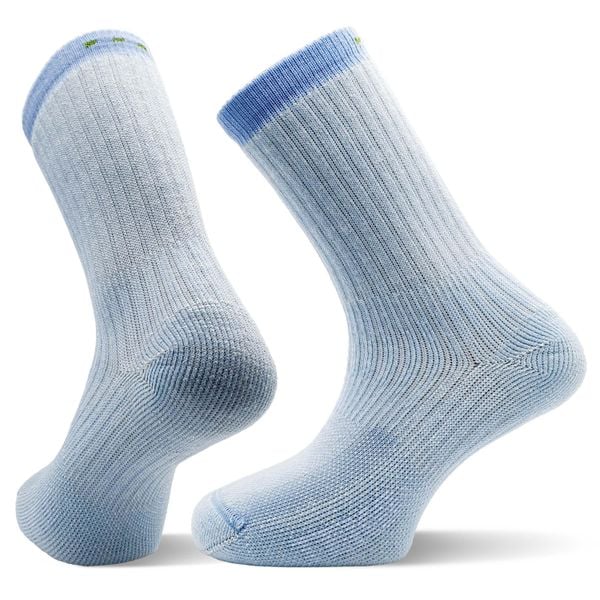 Skarpety sportowe z wełny Merino Teko ecoHIKE Medium Full Cushion 3.0. Niebieskie skarpetki sportowe TEKO, bez wzorów, z materiału. Za 71.00 zł.